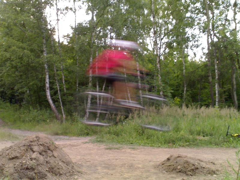 Foto: freestile-skoky v lese